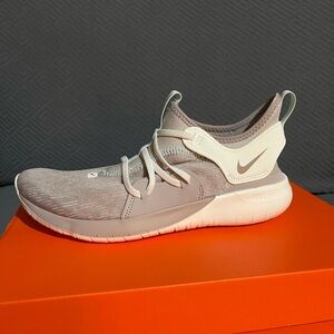 Nike Women’s Slip-On Running Shoe in Light Taupe/Cream